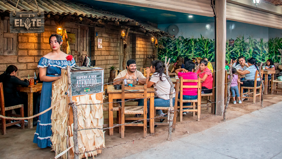Terraza de Todo de Elote en San Pedrito